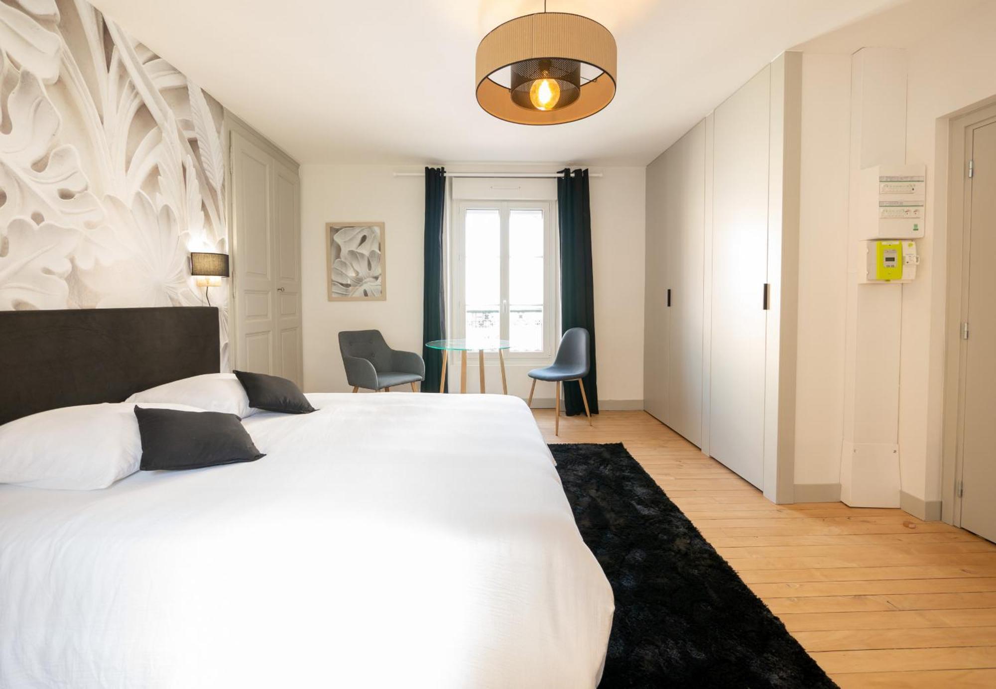 Le Night Dream - Sauna - Gare - Palais Des Congres - Reve Au Mans 르망 외부 사진